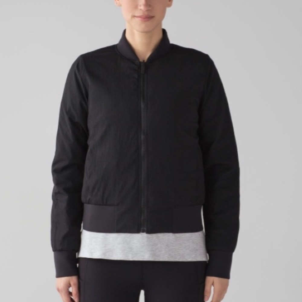 Lululemon Non-Stop Bomber *Reversible. 
Black (First Release). size 6. puffy